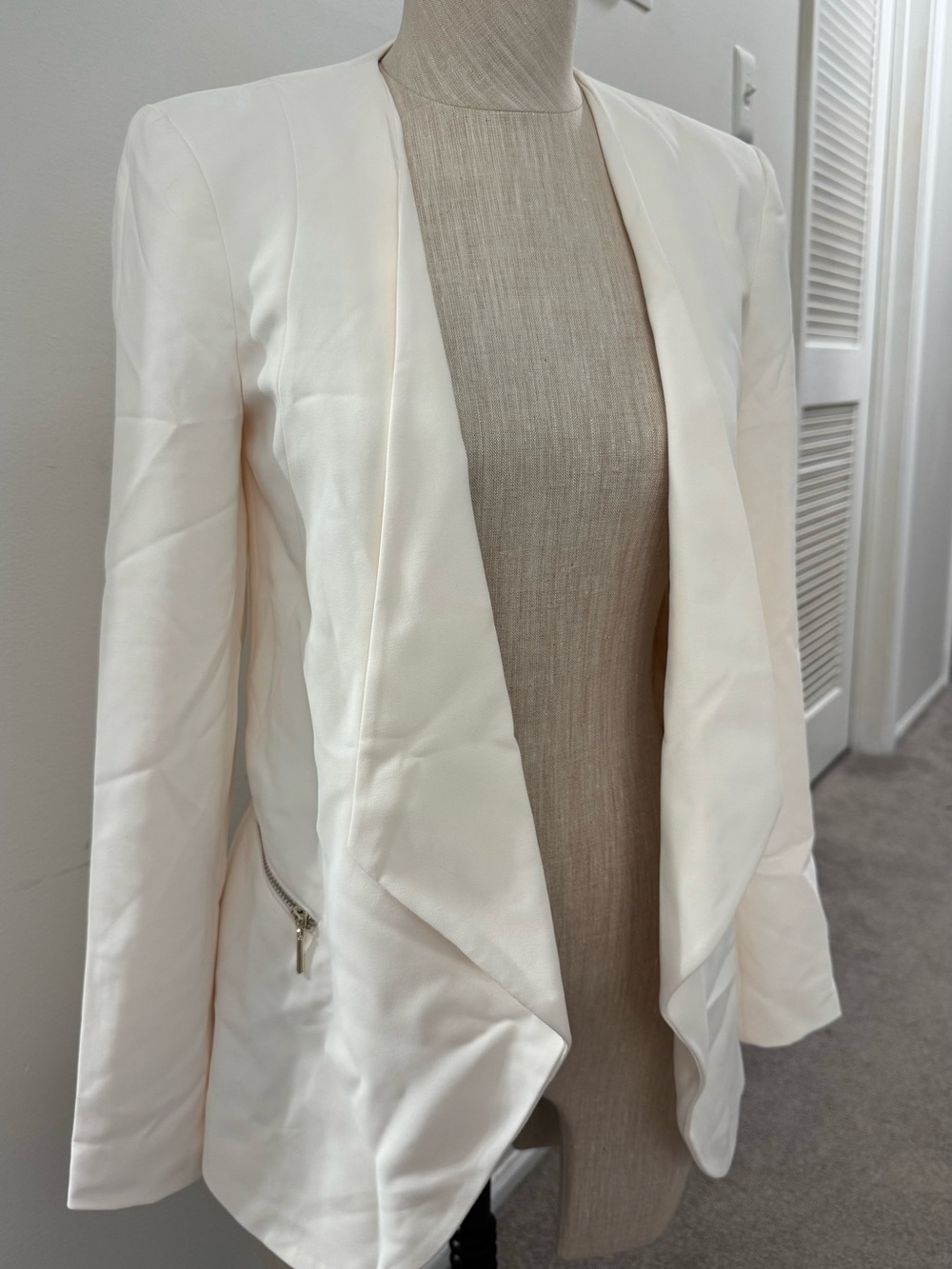 White House Black Market Cream Open Drape Blazer Jacket